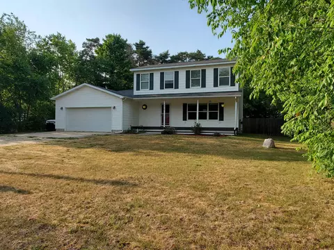 5910 Schafin, Weidman, MI 48893
