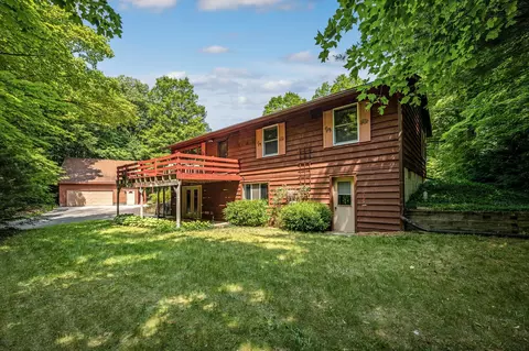 2549 E Kasson, Cedar, MI 49621