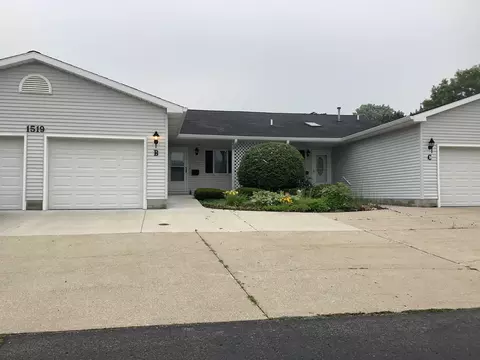 1519 E Gaylord St #B, Mount Pleasant, MI 48858