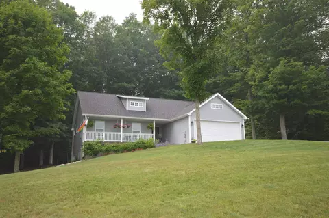 7442 E Meadows Dr, Cedar, MI 49621 photo 9
