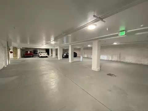 109 Front St # 34, Traverse City, MI 49684