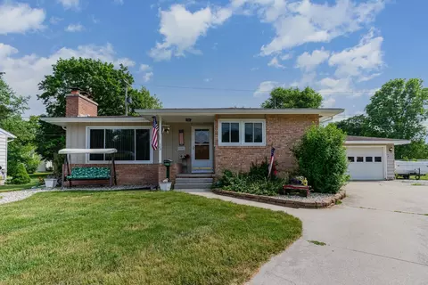 123 Koerner, Midland, MI 48642