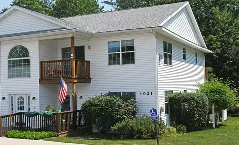 1021 E Lincoln #5, East Tawas, MI 48730