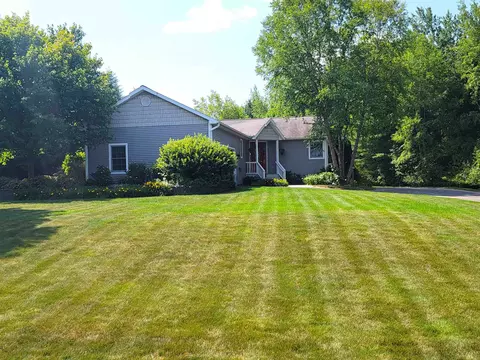 5913 Village, Traverse City, MI 49685