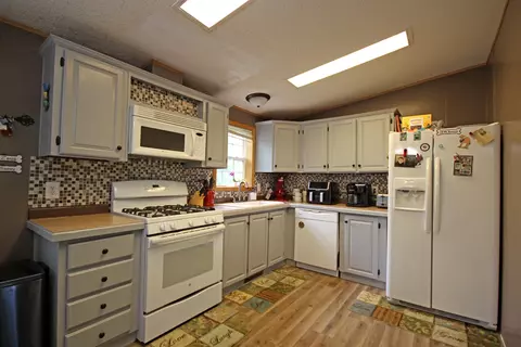 1617 Compton Ct, Grawn, MI 49637 photo 7