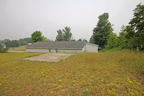 1617 Compton Ct, Grawn, MI 49637 photo 6