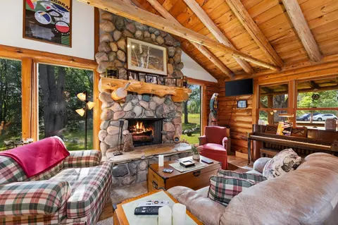 5482 Hodge, Kingsley, MI 49649