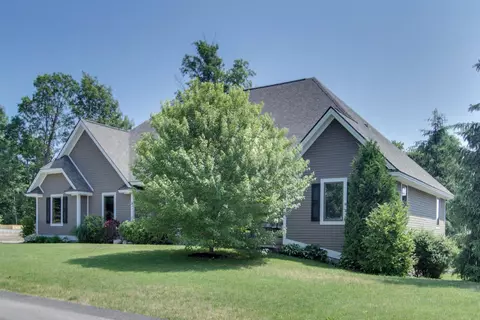 4393 Apple Tree, Traverse City, MI 49684