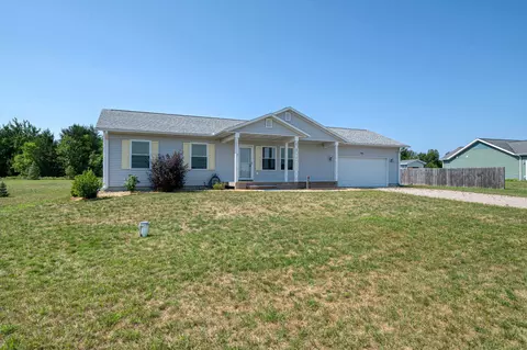 8592 King Arthurs, Kingsley, MI 49649