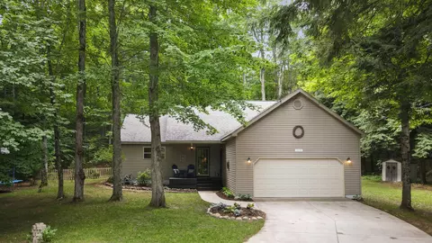 2828 Jazmine, Kingsley, MI 49649