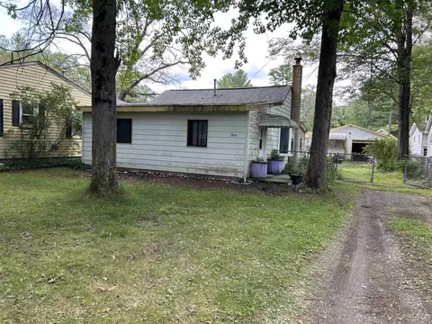 1914 Wood, Oscoda, MI 48750