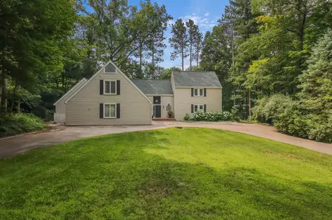 906 Allouez, Traverse City, MI 49684