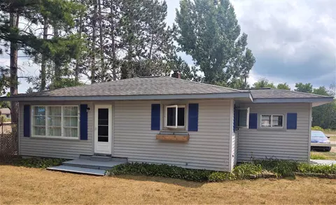 606 E Cayuga, Bellaire, MI 49615