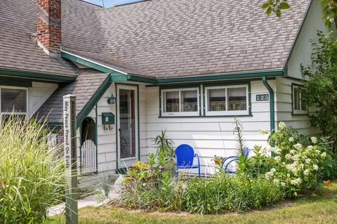 123 E Sixteenth, Traverse City, MI 49684