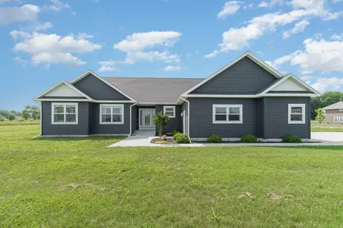 1501 White Pne, Mount Pleasant, MI 48858