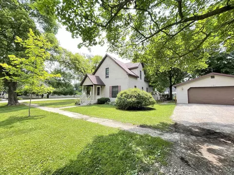 101 W Cottage, Shepherd, MI 48883