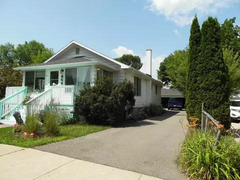 105 Alice St, East Tawas, MI 48730