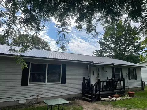2741 E Huckleberry, Farwell, MI 48622