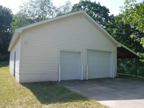 2750 S Poor Farm, Greenbush, MI 48738
