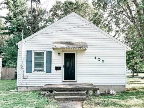 402 E Sugnet, Midland, MI 48642