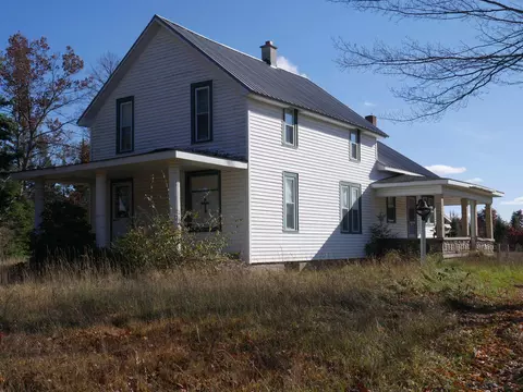 5742 Heath, South Branch, MI 48761