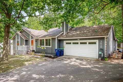 3616 Holiday Vlg, Traverse City, MI 49686
