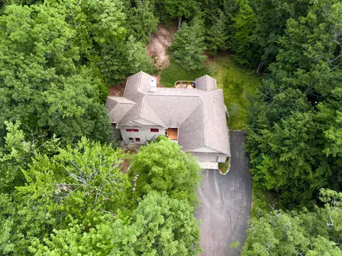 5211 Mackenzie, Kewadin, MI 49648