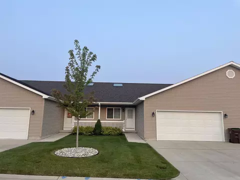 2810 Meadow Wood #17, Mount Pleasant, MI 48858