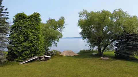 9875 Miami Bch, Williamsburg, MI 49690