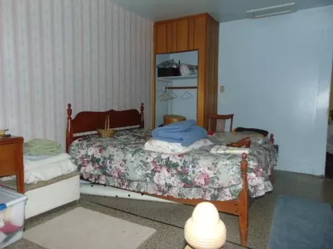 327 N Ithaca, Ithaca, MI 48847 photo 17