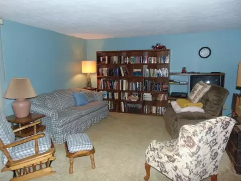 327 N Ithaca, Ithaca, MI 48847 photo 15