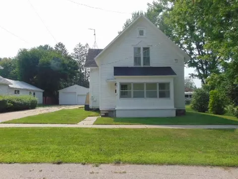 327 N Ithaca, Ithaca, MI 48847 photo 2