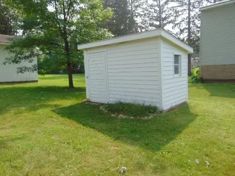 327 N Ithaca, Ithaca, MI 48847 photo 5