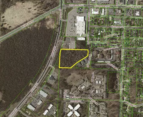 1349 S 1379 S Division, Traverse City, MI 49684