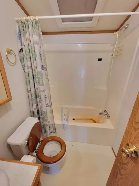 7075 E Adams, Clare, MI 48617 photo 4
