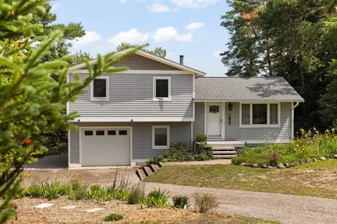 9764 Pineneedle, Williamsburg, MI 49690