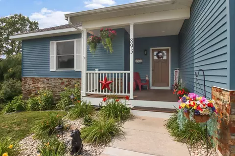 893 Cherry Rdg, Traverse City, MI 49696