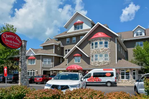 2345 Us-31 N #9D, Traverse City, MI 49686