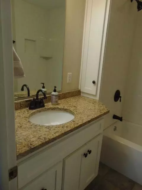 628 W Pierce Rd, Ithaca, MI 48847 photo 9