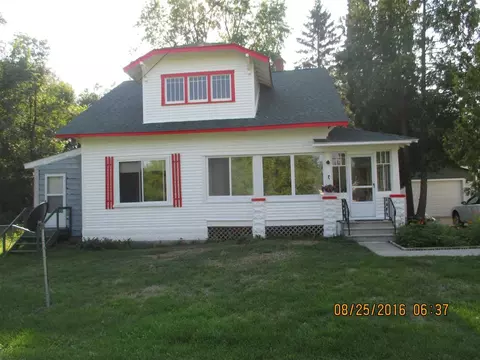 330 7th, Tawas City, MI 48763