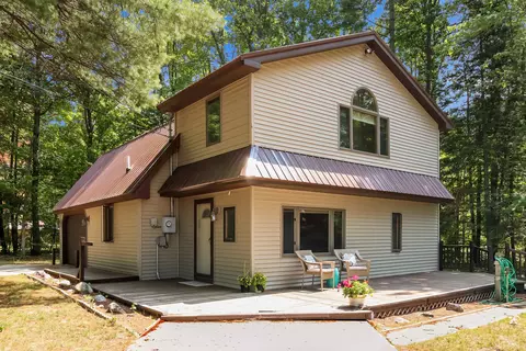 11830 Evergreen, Fife Lake, MI 49633