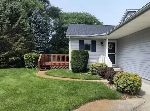 2430 Rosewood #A, Mount Pleasant, MI 48858