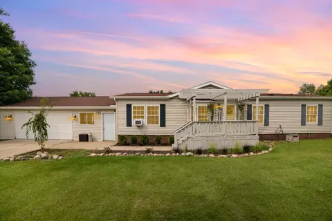 8188 W Blanchard, Blanchard, MI 49310