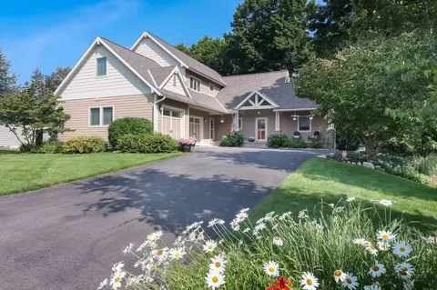 5439 Lone Beech, Traverse City, MI 49685