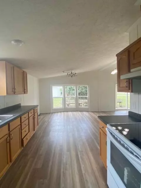 10075 Monique, Interlochen, MI 49643 photo 4