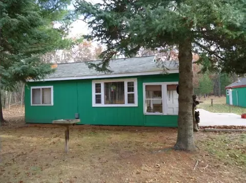 6562 Wentworth, Oscoda, MI 48750