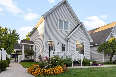 1005 Woodmere 2 Lot 2 #2 : 2 : 2, Traverse City, MI 49686