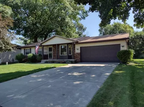 2493 Crane, Fenton, MI 48430