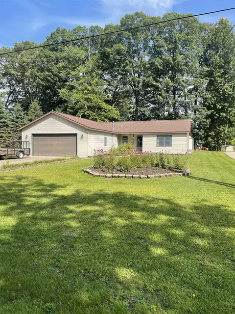 4137 E Michigan, Au Gres, MI 48703