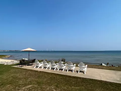 20603 Northern Lgts, Mackinaw City, MI 49701